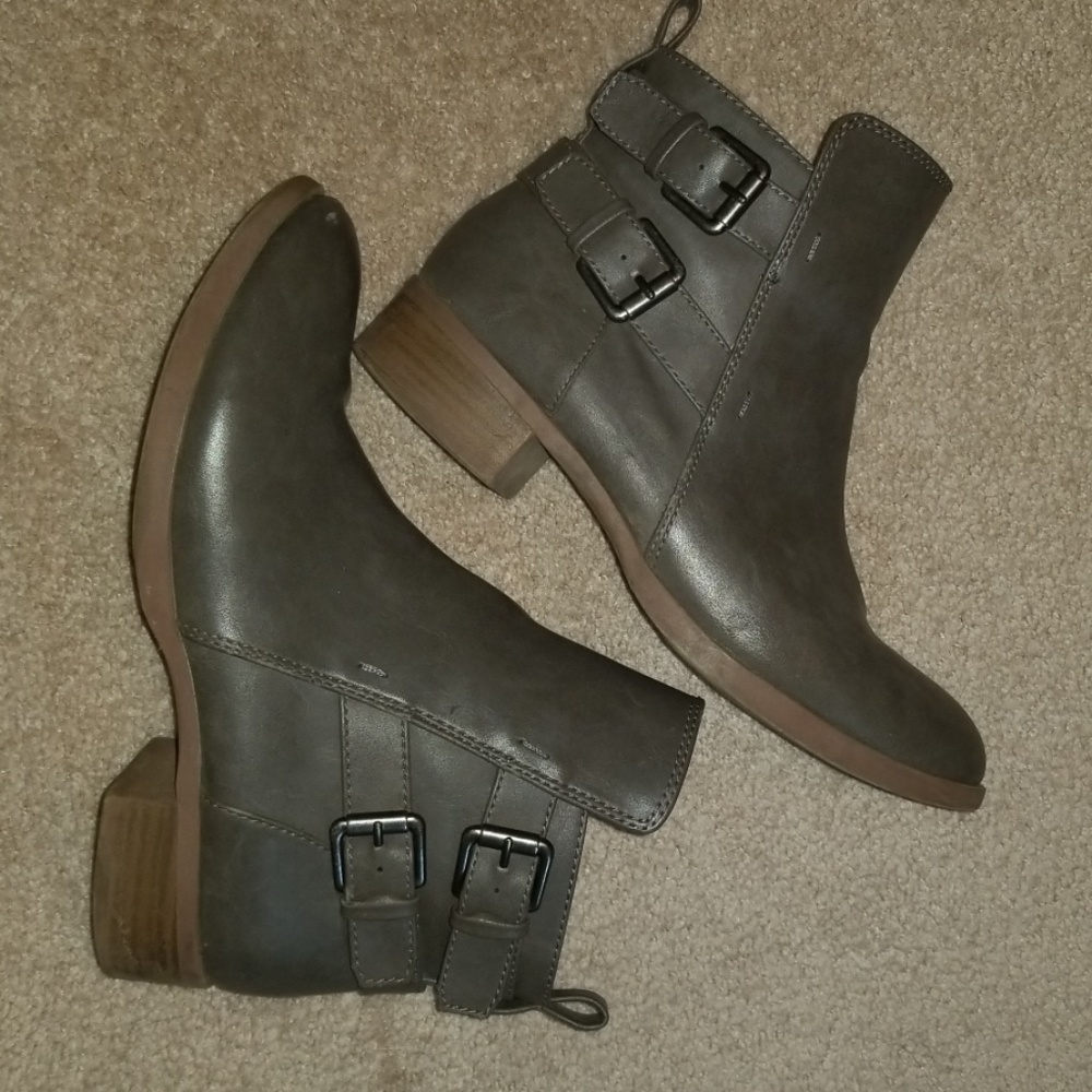 Gray ankle boots with buckle straps
